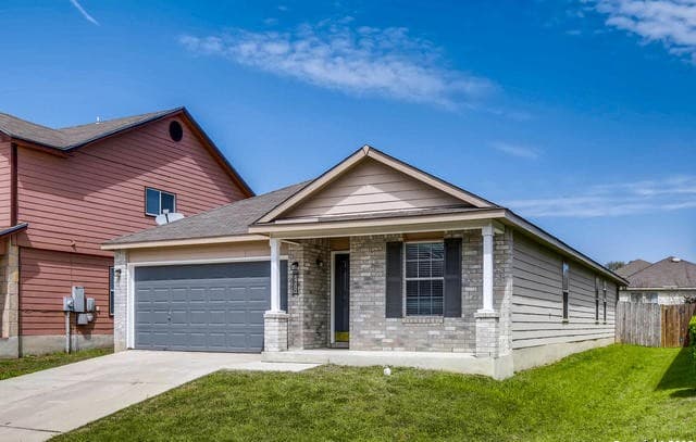 3-bedroom rental at 3827 Ponderosa Bnd in San Antonio, TX — photo 2