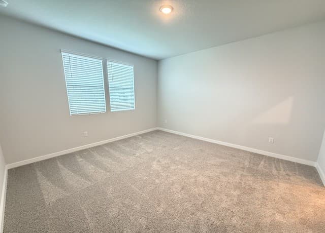 4-bedroom rental at 9879 Chavaneaux in San Antonio, TX — photo 3