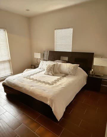 3-bedroom rental at 7711 Broadway Unit 4B in San Antonio, TX — photo 5