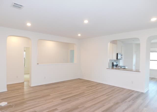 4-bedroom rental at 11215 Aristides in San Antonio, TX — photo 3