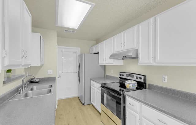 3-bedroom rental at 9727 Timber Path in San Antonio, TX — photo 5