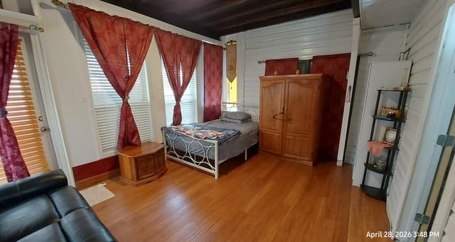 1-bedroom rental at 5003 Kenton in San Antonio, TX — photo 3