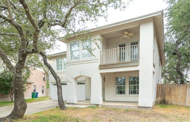 4-bedroom rental at 22047 Kenton Knl in San Antonio, TX — photo 3