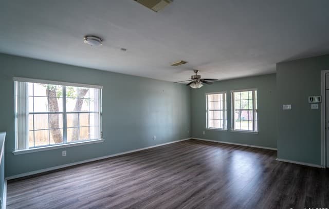 4-bedroom rental at 22047 Kenton Knl in San Antonio, TX — photo 5