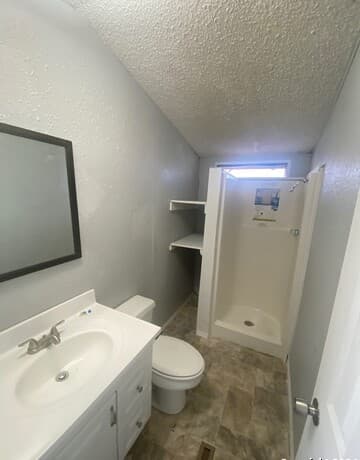 2-bedroom rental at 1311 W Hein Rd Unit 19 in San Antonio, TX — photo 2