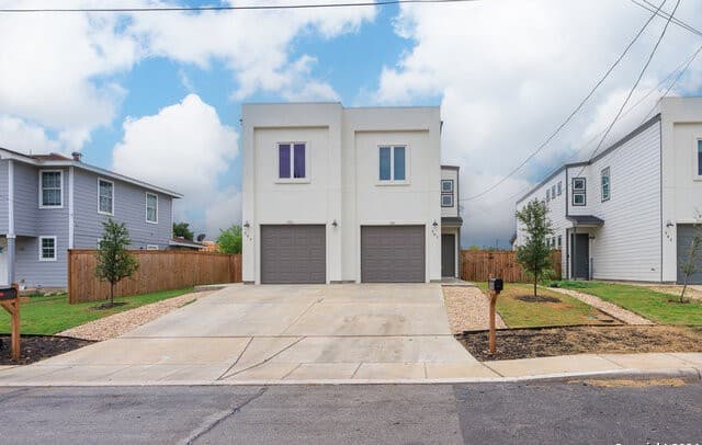 3-bedroom rental at 307 San Salvador Ave Unit 101 in San Antonio TX
