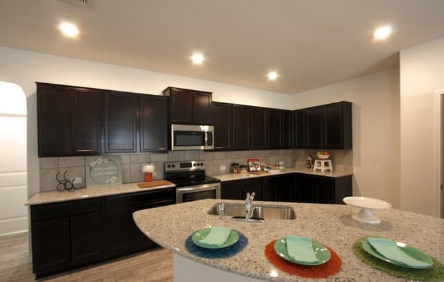 4-bedroom rental at 11947 Pearl Jubilee in San Antonio, TX — photo 2