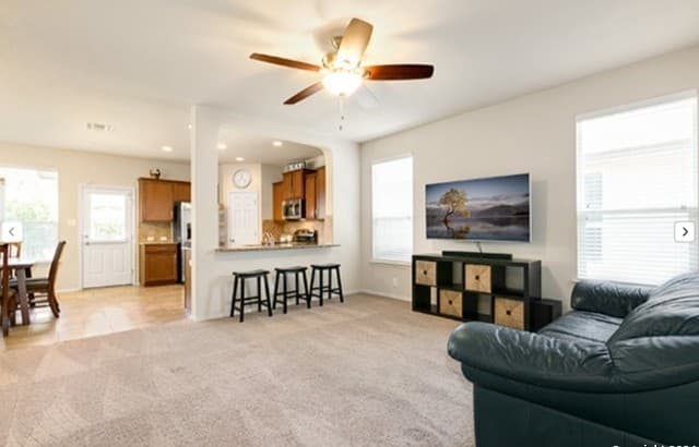 3-bedroom rental at 9022 Bowen Branch in San Antonio, TX — photo 3
