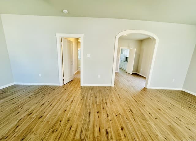 2-bedroom rental at 1602 W Craig Pl in San Antonio, TX — photo 3