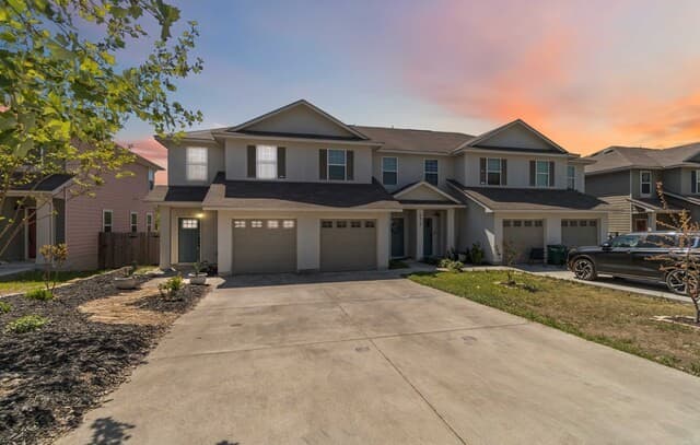 3-bedroom rental at 6314 Melanzane Avenue Unit 1 in San Antonio, TX — photo 4