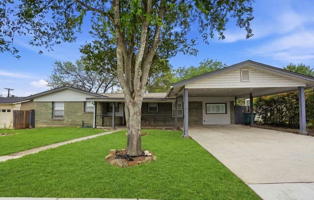 2-bedroom rental at 466 Sandalwood in San Antonio TX
