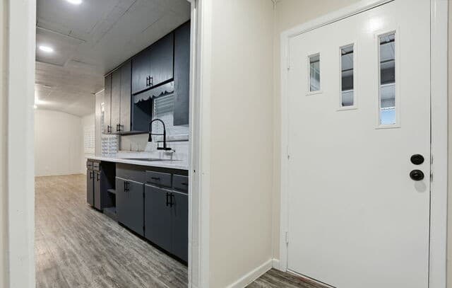 2-bedroom rental at 466 Sandalwood in San Antonio, TX — photo 5
