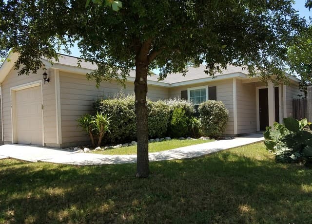 3-bedroom rental at 11459 Coral Cyn in San Antonio TX