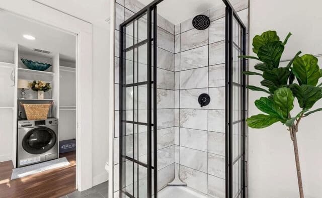 3-bedroom rental at 1820 E Houston in San Antonio, TX — photo 3