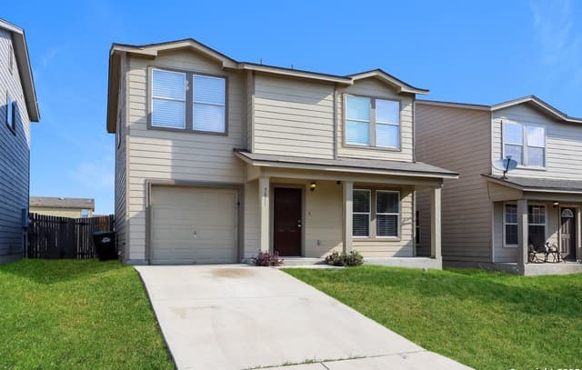 3-bedroom rental at 7811 Caballo Canyon in San Antonio TX