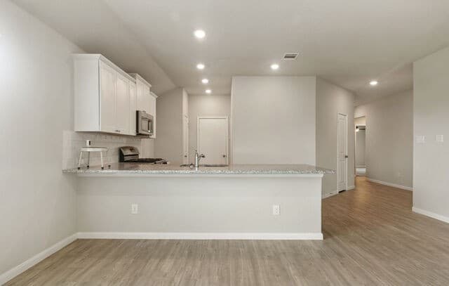 3-bedroom rental at 7814 Annex St in San Antonio, TX — photo 5