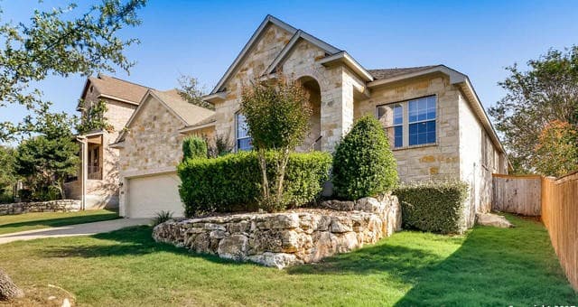 4-bedroom rental at 3446 Condalia Ct in San Antonio, TX — photo 2