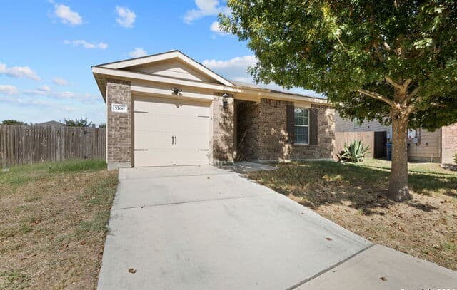3-bedroom rental at 5706 Texas Cyn in San Antonio, TX — photo 2