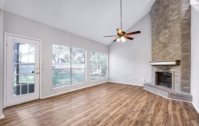 3-bedroom rental at 13802 Cypress Hollow Dr in San Antonio, TX — photo 4