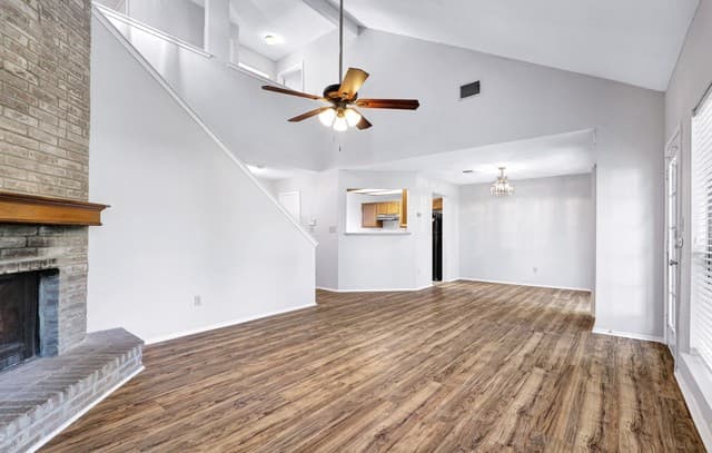 3-bedroom rental at 13802 Cypress Hollow Dr in San Antonio, TX — photo 5