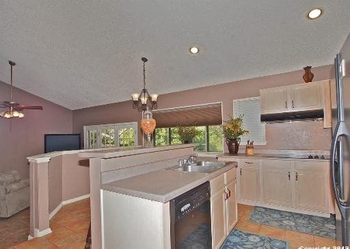 3-bedroom rental at 13806 Hunters Hawk St in San Antonio, TX — photo 5