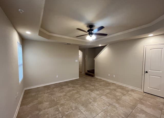 3-bedroom rental at 6511 Marcel Way Unit 104 in San Antonio, TX — photo 4