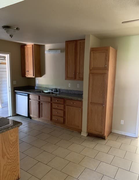 3-bedroom rental at 2510 Jupe dr in San Antonio, TX — photo 5