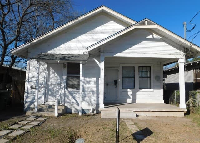 1-bedroom rental at 1521 Hays St Unit A in San Antonio TX