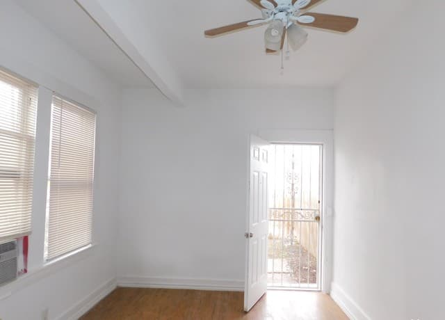 1-bedroom rental at 1521 Hays St Unit A in San Antonio, TX — photo 3