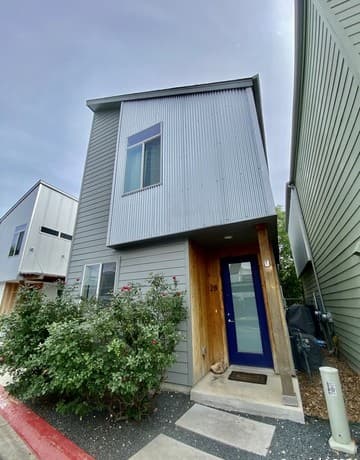 3-bedroom rental at 330 Clay St Unit 28 in San Antonio TX