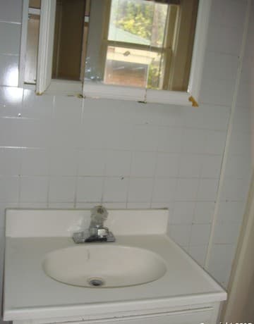 0rental at 925 W Woodlawn Ave Unit GARAGE in San Antonio, TX — photo 4