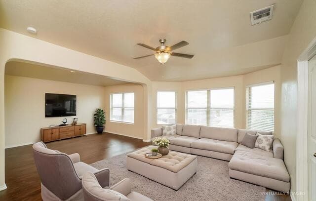 3-bedroom rental at 2546 Just My Style in San Antonio, TX — photo 4