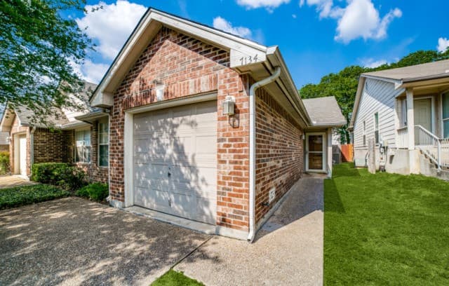 2-bedroom rental at 7134 Snowden Crst in San Antonio TX