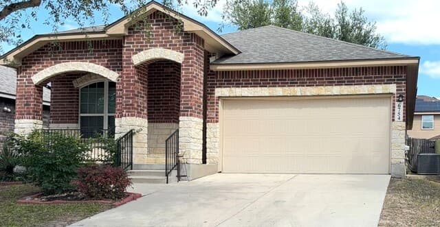 3-bedroom rental at 6754 Indian Ldg in San Antonio TX