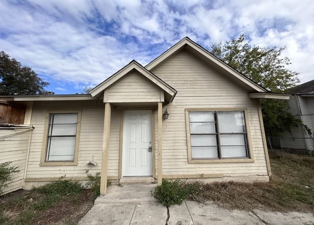 2-bedroom rental at 7809 Sarepto in San Antonio TX