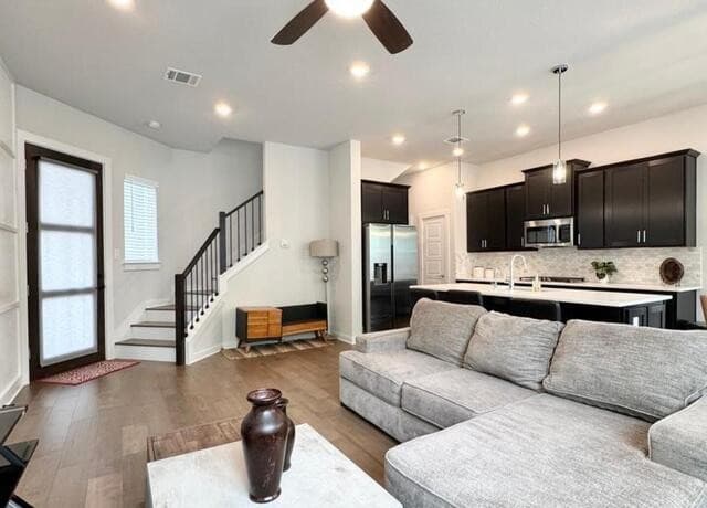 3-bedroom rental at 5843 Whitby RD Unit UNIT 13 in San Antonio TX