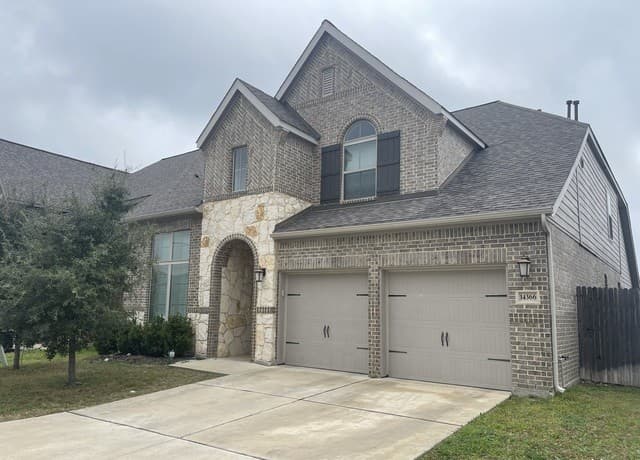 4-bedroom rental at 14366 Palomino Pl in San Antonio TX