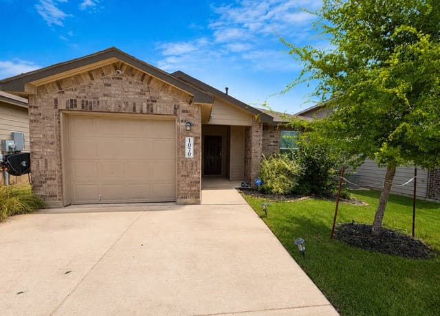3-bedroom rental at 1070 Cozumel Emerald in San Antonio TX