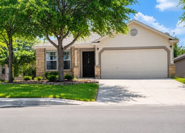 3-bedroom rental at 25702 Presidio Aly in Boerne TX