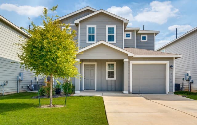 3-bedroom rental at 13760 Red Rock Run in San Antonio TX