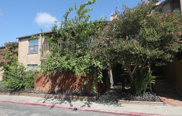 2-bedroom rental at 7711 Callaghan Rd Unit APT 705 in San Antonio TX