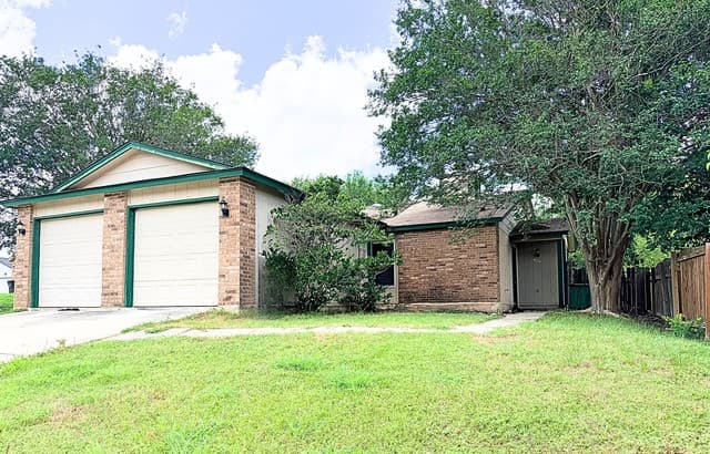 2-bedroom rental at 14425 Waddesdon Bluff in San Antonio TX