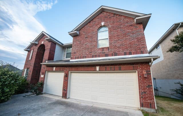 5-bedroom rental at 1414 Mesa in San Antonio TX