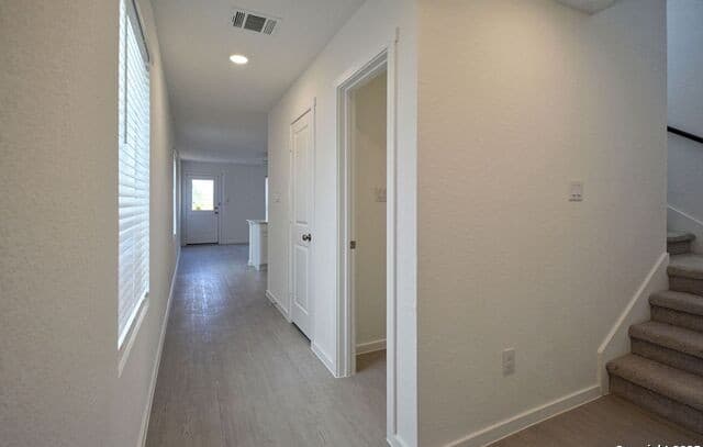 3-bedroom rental at 11911 Floral Blossom in Converse, TX — photo 2