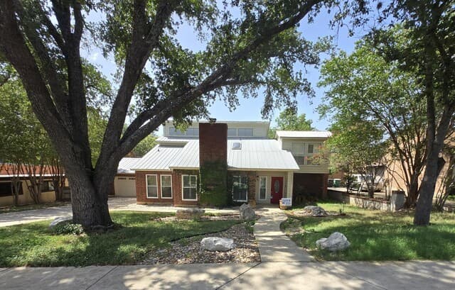 4-bedroom rental at 3623 Green Spg in San Antonio, TX — photo 2