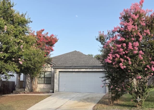 3-bedroom rental at 7030 Knights Haven in San Antonio TX