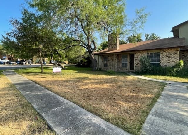 2-bedroom rental at 14412 Castlebury Dr in San Antonio TX