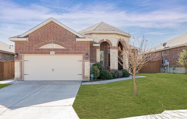 3-bedroom rental at 12430 Horse Crescent in San Antonio TX