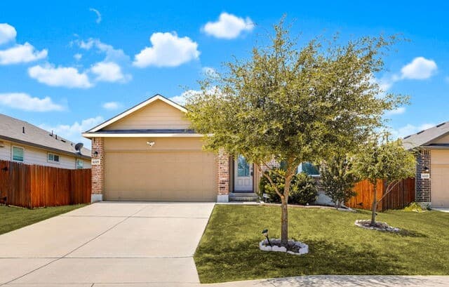 3-bedroom rental at 6319 Encore Oaks in San Antonio TX