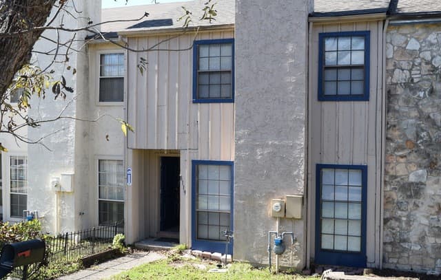 2-bedroom rental at 8119 Scottshill in San Antonio TX